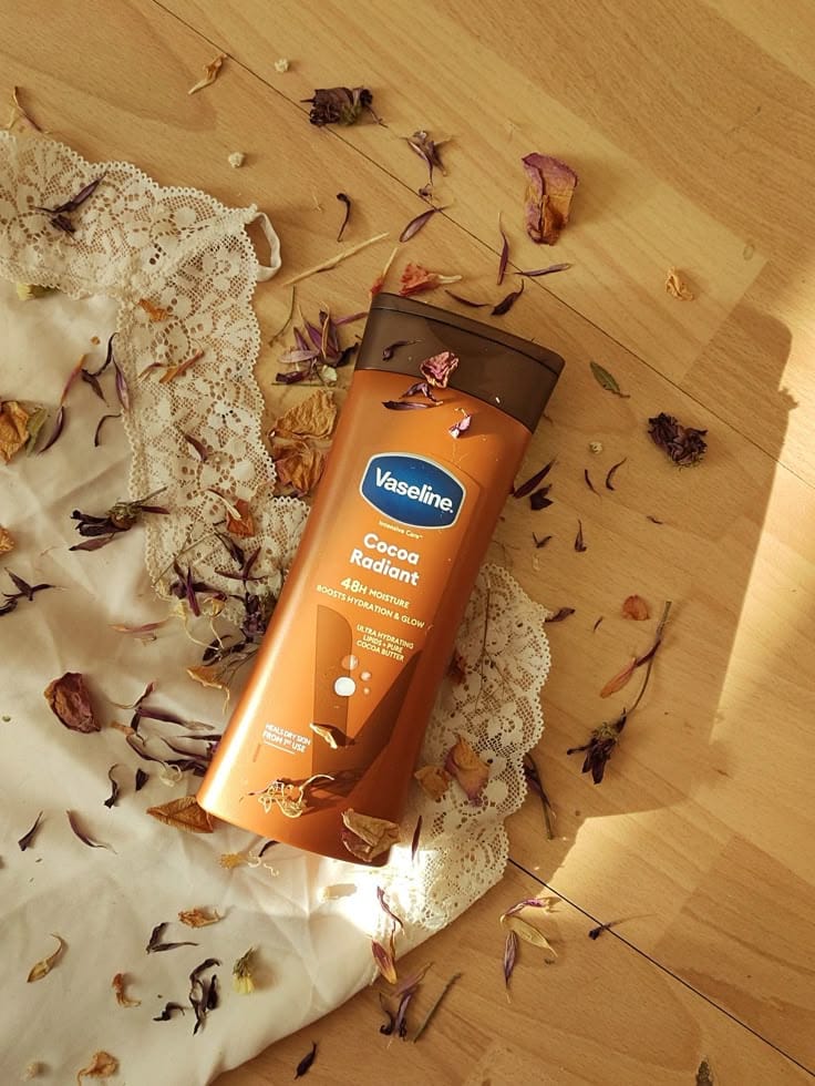 Vaseline Soin Intensif Lotion Corps Radiant au Cacao