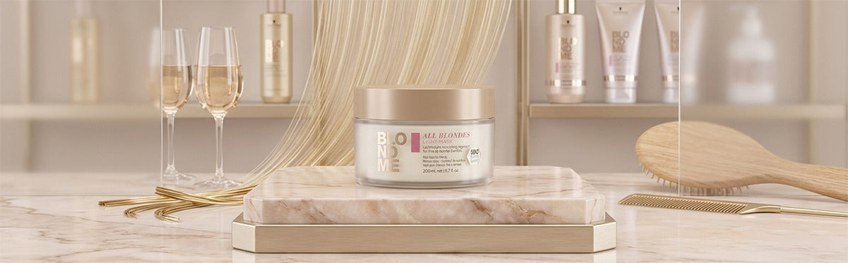 Une déclaration d’amour aux cheveux blonds avec le masque réparateur Blondme Keratin Restore Bonding