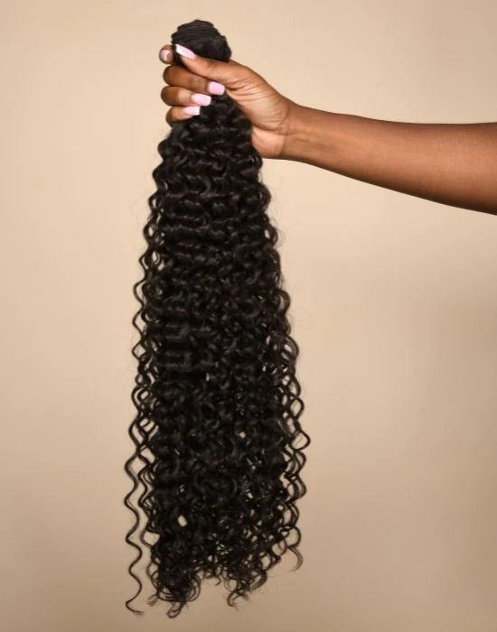 Feme Weave Deep Wave – Tissage Synthétique Boucles Profondes Effet Naturel 18''